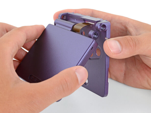 How to Reshell Your Game Boy Advance SP, Fit the shells together: crwdns2935265:043crwdnd2935265:02crwdnd2935265:03crwdne2935265:0