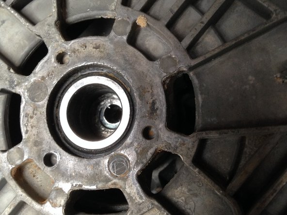 Metabo sander SRE 329 SR E 326 327 328 dampers Replacement, The hard part: step 3, image 1 of 1
