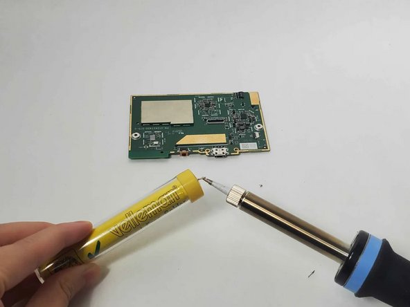 Kindle 10 Charging Port Replacement, Charging Port: crwdns2935265:08crwdnd2935265:03crwdnd2935265:03crwdne2935265:0