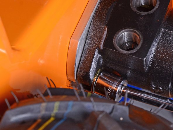 Barreto Tillers E1320HTRLR 2016 Wheel Drive Motor Replacement, Reinstallation tip: crwdns2935265:032crwdnd2935265:02crwdnd2935265:03crwdne2935265:0