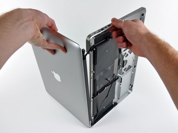 MacBook Pro 15" Unibody Mid 2009 Upper Case Replacement: crwdns2935265:047crwdnd2935265:03crwdnd2935265:03crwdne2935265:0