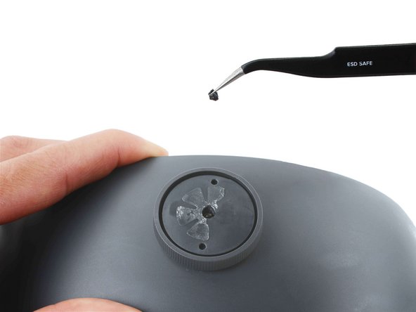 HTC Vive XR Elite Headstraps Replacement, Remove the plastic tape: crwdns2935265:032crwdnd2935265:02crwdnd2935265:02crwdne2935265:0