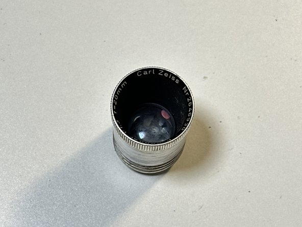 Zeiss Ikon Movielux Compact Projector Teardown, Removing the lens: crwdns2935265:010crwdnd2935265:03crwdnd2935265:03crwdne2935265:0