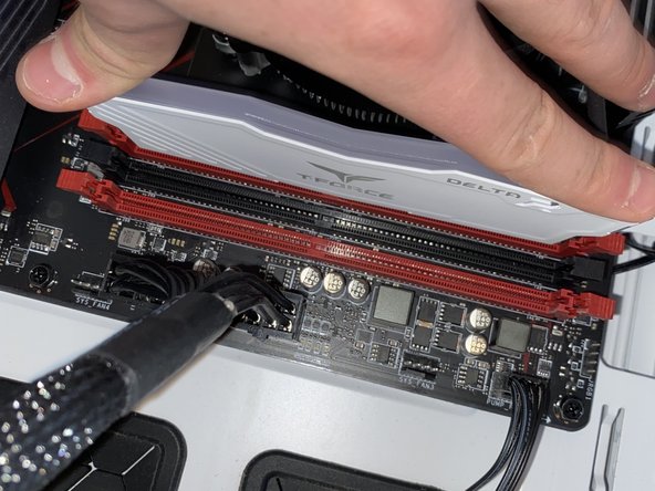 Computer RAM Replacement: crwdns2935265:09crwdnd2935265:02crwdnd2935265:02crwdne2935265:0