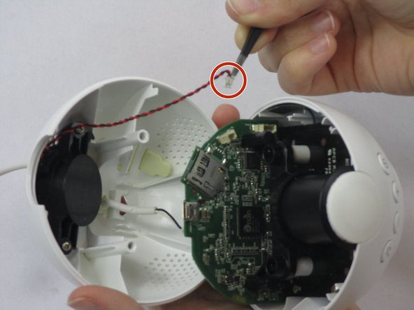 D-Link DCS-825L LED Light Cover Replacement: crwdns2935265:06crwdnd2935265:02crwdnd2935265:02crwdne2935265:0