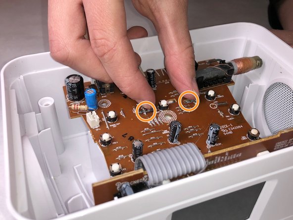 RCA RCR8622 Buttons Replacement, LCD Screen: crwdns2935265:04crwdnd2935265:03crwdnd2935265:03crwdne2935265:0