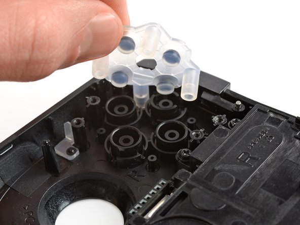 Razer Kishi Face Buttons Replacement, Pull off the rubber cover: crwdns2935265:014crwdnd2935265:03crwdnd2935265:03crwdne2935265:0