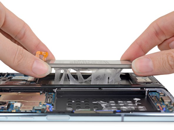 Samsung Galaxy Fold Teardown: crwdns2935265:08crwdnd2935265:02crwdnd2935265:03crwdne2935265:0