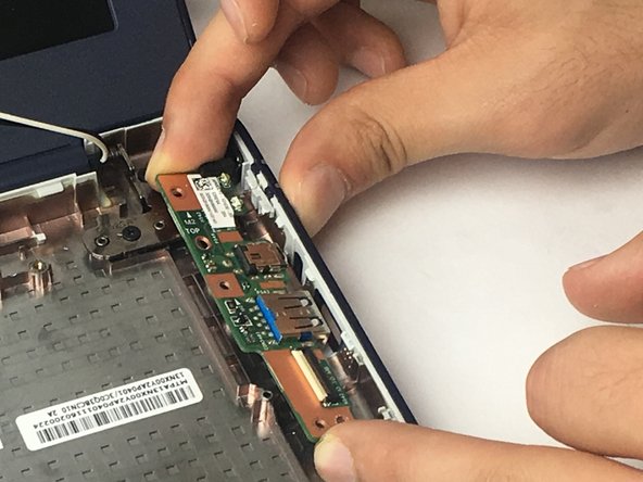 Asus Chromebook C202 Input/Output Board Replacement, Input/Output Board: crwdns2935265:07crwdnd2935265:02crwdnd2935265:02crwdne2935265:0