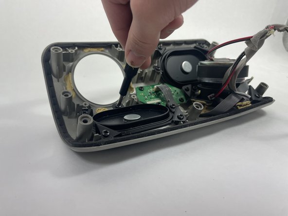 Polk Omni S2 Right Radiator Replacement, Right Radiator: crwdns2935265:07crwdnd2935265:02crwdnd2935265:02crwdne2935265:0