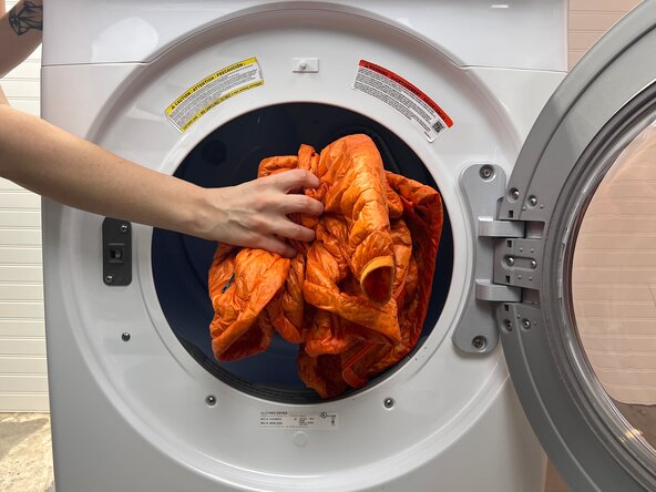 How to Wash and Dry a Patagonia Down Jacket, Load the dryer: step 7, image 1 of 2