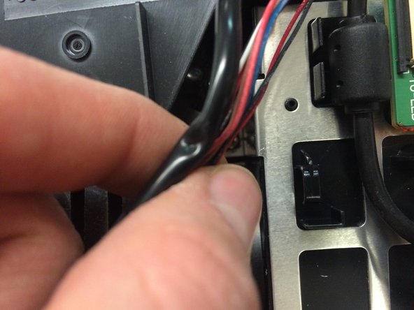 Epson Powerlite 915W Projector Lamp Ballast Replacement, Moving the Fan and Vent: crwdns2935265:06crwdnd2935265:03crwdnd2935265:03crwdne2935265:0