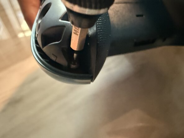 How to Fix Xbox Series (Model 1914) Controller Stick Drift Without Soldering: Schritt 2, Bild 2 von 3