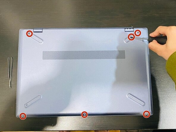 HP Pavilion 15-cs3003ca Cooling Fan Replacement: crwdns2935265:07crwdnd2935265:03crwdnd2935265:03crwdne2935265:0