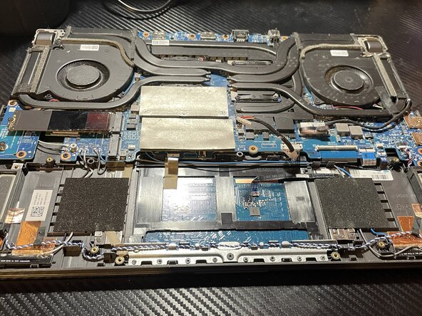 taking the cover off of the ROG Strix G15 (G513), proof of process: crwdns2935265:03crwdnd2935265:01crwdnd2935265:01crwdne2935265:0