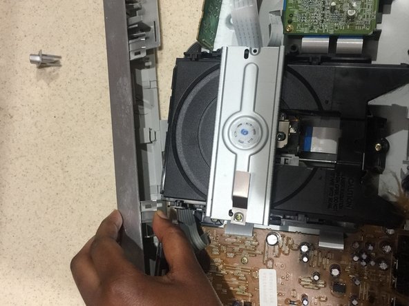 Mitsubishi Electric DD-6040 Power Button Replacement: crwdns2935265:05crwdnd2935265:03crwdnd2935265:03crwdne2935265:0