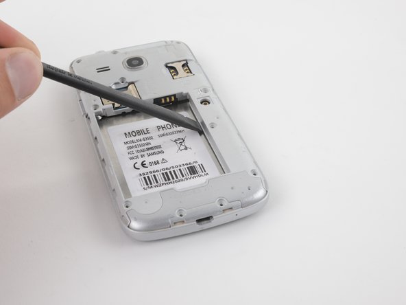 Samsung Galaxy Core Plus Motherboard Replacement, Loosen the midframe from the screen: crwdns2935265:07crwdnd2935265:02crwdnd2935265:02crwdne2935265:0