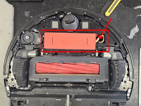 Roborock S7: Cliff sensor replacement, Bottom cover, battery and bumper: crwdns2935265:03crwdnd2935265:02crwdnd2935265:03crwdne2935265:0