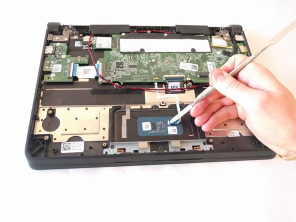 Dell Chromebook 11-3120 Track Pad Replacement, Track Pad: crwdns2935265:03crwdnd2935265:02crwdnd2935265:03crwdne2935265:0