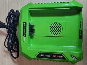 Greenworks 80 volt battery and charger hot sale