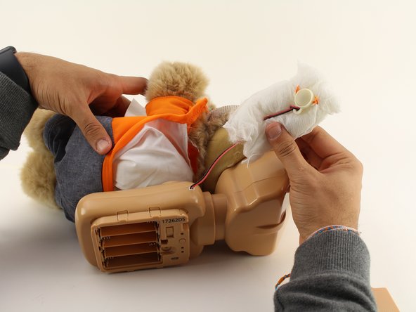 Teddy Ruxpin Motherboard Replacement: crwdns2935265:07crwdnd2935265:02crwdnd2935265:02crwdne2935265:0