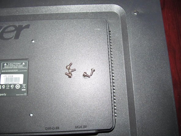 Acer AL2216W Capacitor Replacement, Remove the back of the monitor: crwdns2935265:04crwdnd2935265:02crwdnd2935265:02crwdne2935265:0