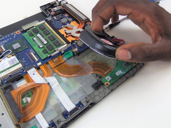 Toshiba Portege R835-P88 Cooling Fan Replacement: crwdns2935265:04crwdnd2935265:03crwdnd2935265:03crwdne2935265:0