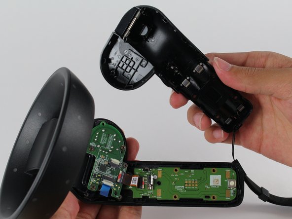 Dell VRC100-R Touchpad Replacement: crwdns2935265:07crwdnd2935265:02crwdnd2935265:02crwdne2935265:0