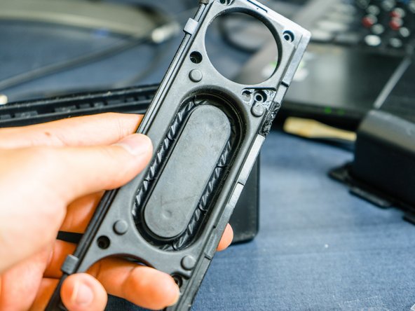 Sony SRS-X3 Bluetooth NFC Wireless Speaker Teardown: crwdns2935265:06crwdnd2935265:02crwdnd2935265:02crwdne2935265:0