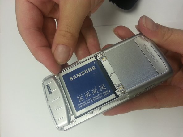 Samsung Sway Rear Cover Replacement: crwdns2935265:03crwdnd2935265:02crwdnd2935265:02crwdne2935265:0