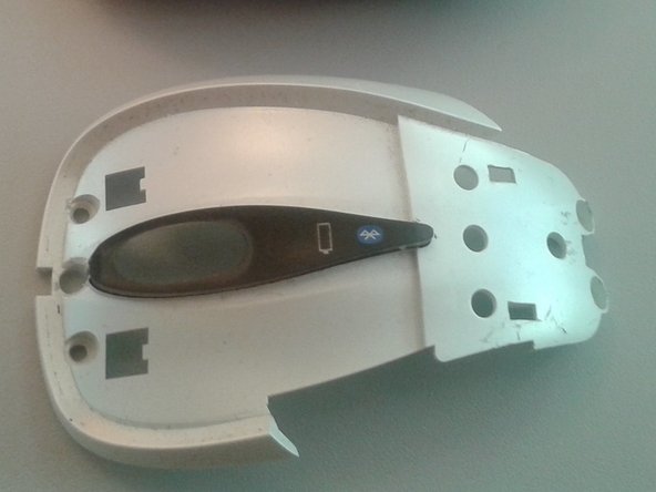 Microsoft Bluetooth Notebook Mouse 5000 Central wheel button switch Fix, Unscrew the 4 J1 screws: crwdns2935265:05crwdnd2935265:03crwdnd2935265:03crwdne2935265:0