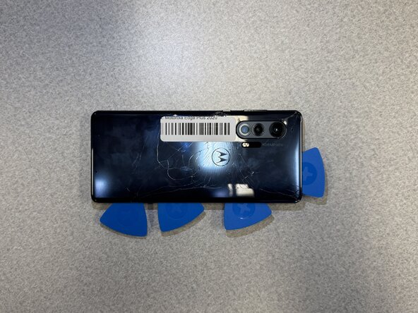 Motorola Edge Plus 2020 Battery Replacement, Back Cover: crwdns2935265:01crwdnd2935265:02crwdnd2935265:03crwdne2935265:0