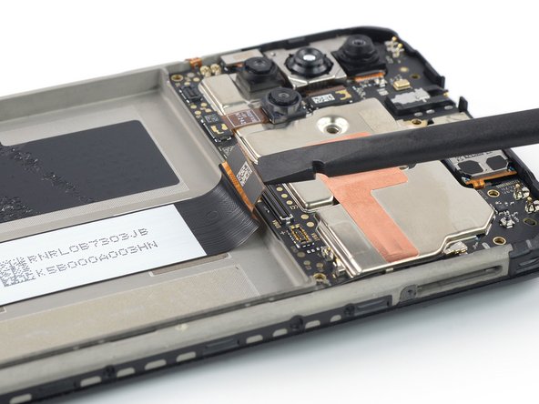 Xiaomi Redmi Note 9T Screen Replacement, Disconnect the display cable: crwdns2935265:025crwdnd2935265:02crwdnd2935265:02crwdne2935265:0