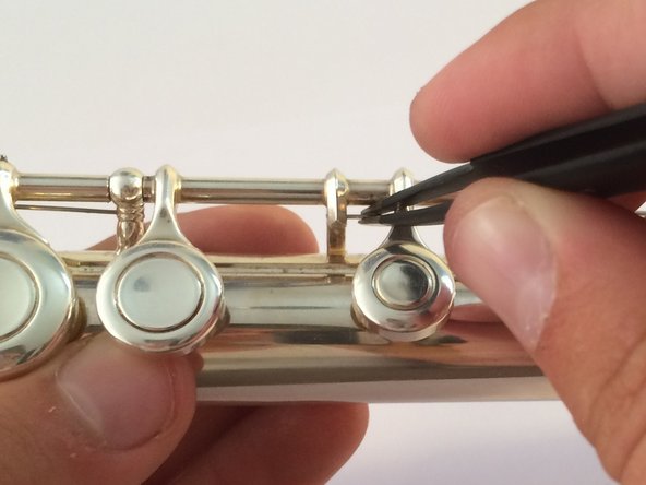 Repairing Flute Felt Key Pads: crwdns2935265:031crwdnd2935265:02crwdnd2935265:02crwdne2935265:0