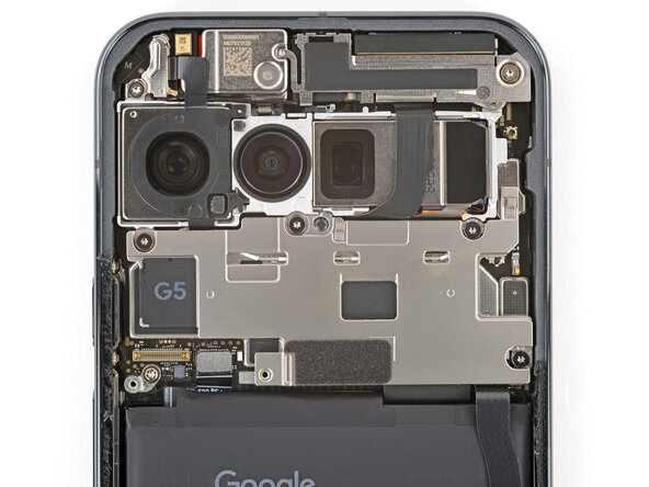 Google Pixel 10 Pro XL USB‑C Board Replacement, Remove the motherboard cover screws: 16 단계, 이미지 2개 중 2개