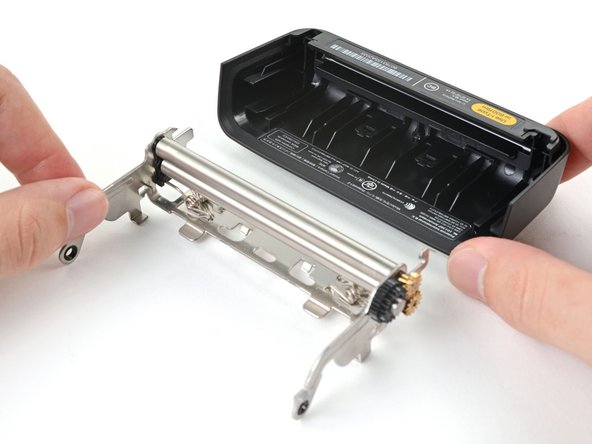 Polaroid I-2 プリントローラーの交換 - iFixit 修理ガイド