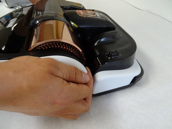 Samsung POWERbot VR9000 Right Driving Wheel Replacement: crwdns2935265:04crwdnd2935265:02crwdnd2935265:03crwdne2935265:0