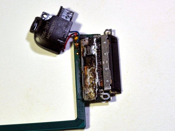 iPod Touch 4th Generation 30 Pin Dock Connector Replacement: crwdns2935265:020crwdnd2935265:03crwdnd2935265:03crwdne2935265:0