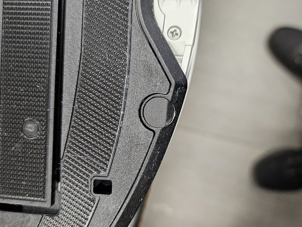 Roborock S8 MaxV Ultra: Teardown, Removing the screws in the VibraRise: crwdns2935265:06crwdnd2935265:02crwdnd2935265:03crwdne2935265:0