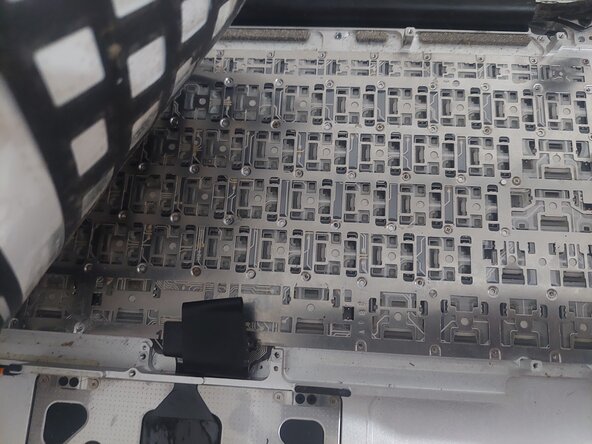 MacBook Pro 13" Unibody Mid 2012 Keyboard Replacement, Removing the backlight: crwdns2935265:02crwdnd2935265:03crwdnd2935265:03crwdne2935265:0