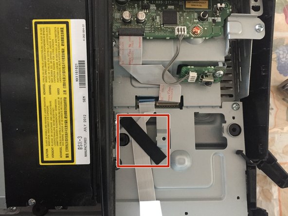 Sony BDV-NF620 Teardown, Top cover removal: crwdns2935265:03crwdnd2935265:02crwdnd2935265:03crwdne2935265:0