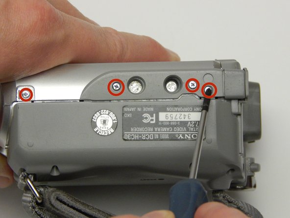 Sony Handycam DCR-HC30 Flex Cable Replacement: crwdns2935265:04crwdnd2935265:03crwdnd2935265:03crwdne2935265:0