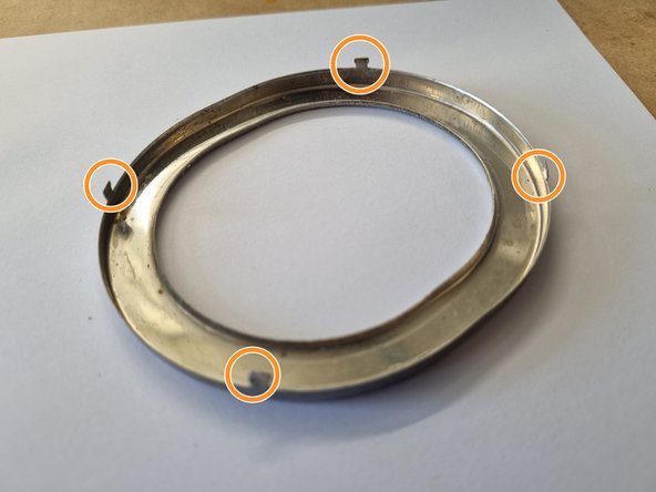 Midea FC307B Rice Cooker Teardown, Top teardown: crwdns2935265:04crwdnd2935265:03crwdnd2935265:03crwdne2935265:0