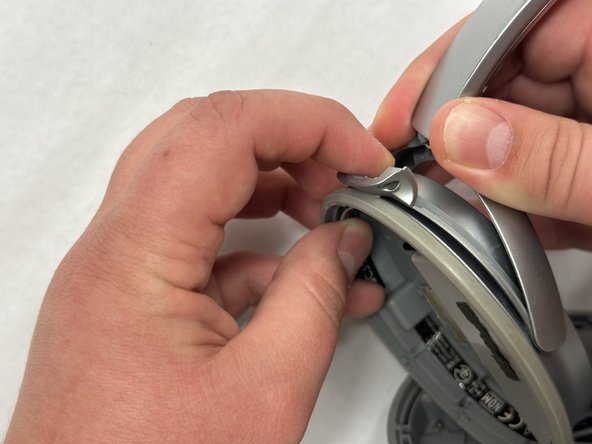 Bose QuietComfort 35 II (Model 789564‑0010) Audio Jack Replacement: crwdns2935265:05crwdnd2935265:02crwdnd2935265:02crwdne2935265:0