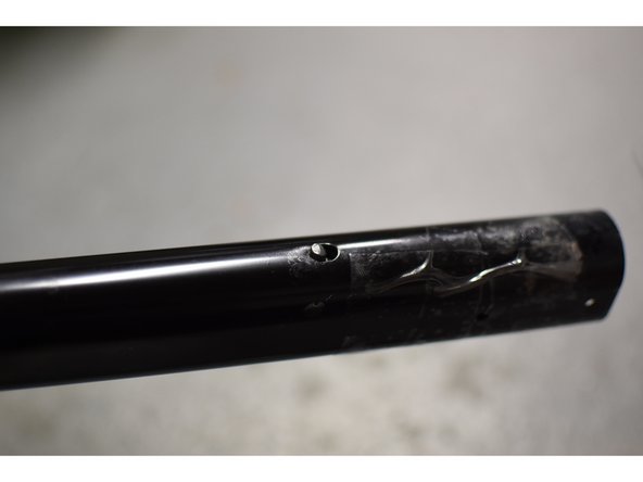 L.L.Bean Rolling Backpack Handle disassembly and lubrication, Middle shaft into outer shaft: crwdns2935265:017crwdnd2935265:02crwdnd2935265:03crwdne2935265:0