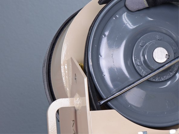 EDCO Disk Grinder 50200-HD Sheave Replacement: crwdns2935265:07crwdnd2935265:02crwdnd2935265:03crwdne2935265:0