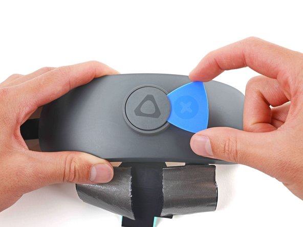 HTC Vive XR Elite Headstraps Replacement, Remove the adjustment dial faceplate: crwdns2935265:031crwdnd2935265:02crwdnd2935265:03crwdne2935265:0