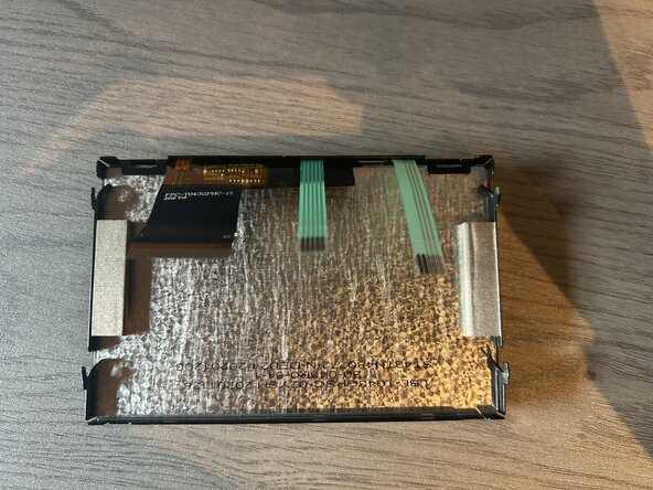 Elgato Stream Deck Classic Teardown, Remove the screen module: crwdns2935265:07crwdnd2935265:01crwdnd2935265:03crwdne2935265:0