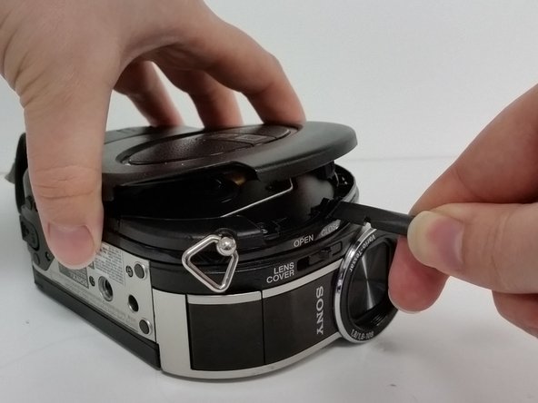 Sony Handycam DCR-DVD650 Disk Door Replacement: crwdns2935265:05crwdnd2935265:03crwdnd2935265:03crwdne2935265:0