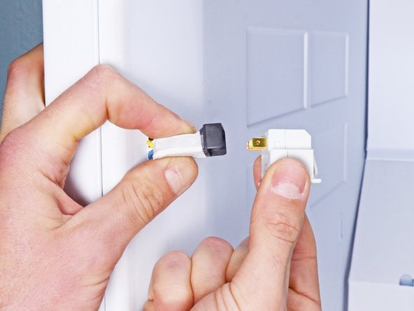 Whirlpool Refrigerator Door Sensor Replacement, Remove the door sensor: crwdns2935265:03crwdnd2935265:02crwdnd2935265:02crwdne2935265:0